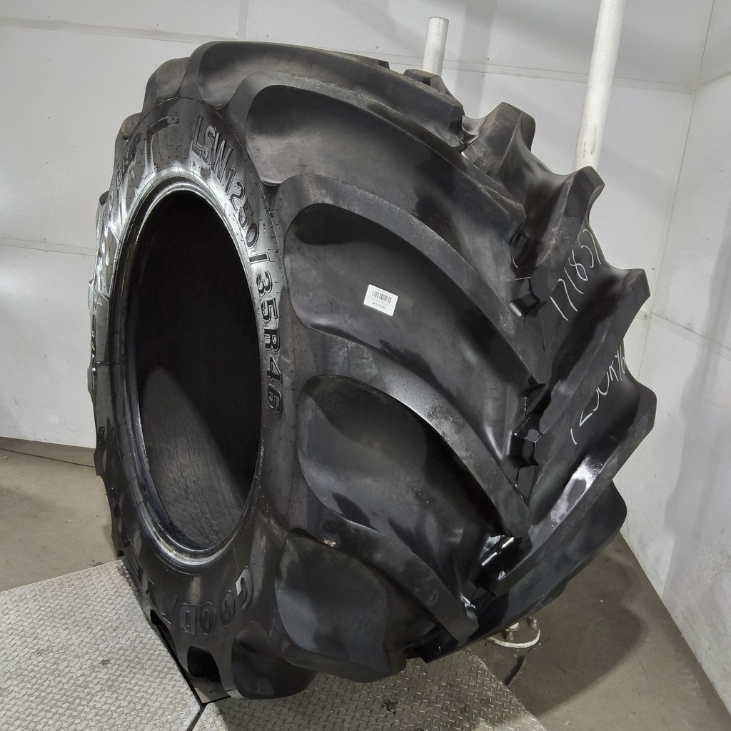 LSW1250/35R46 Goodyear Farm Custom Flo Grip R-2 202B 85%