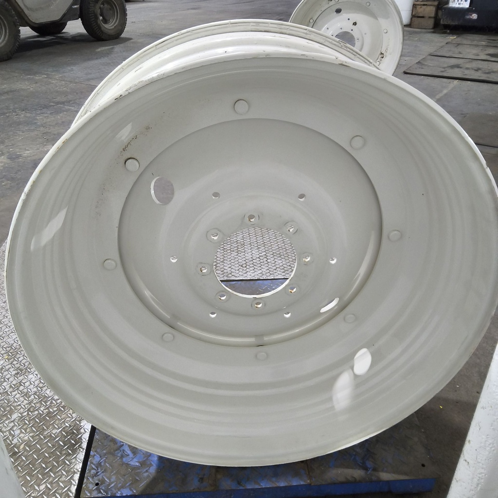 16"W x 42"D, Ford / New Holland White 8-Hole Stub Disc , 1.62" Offset