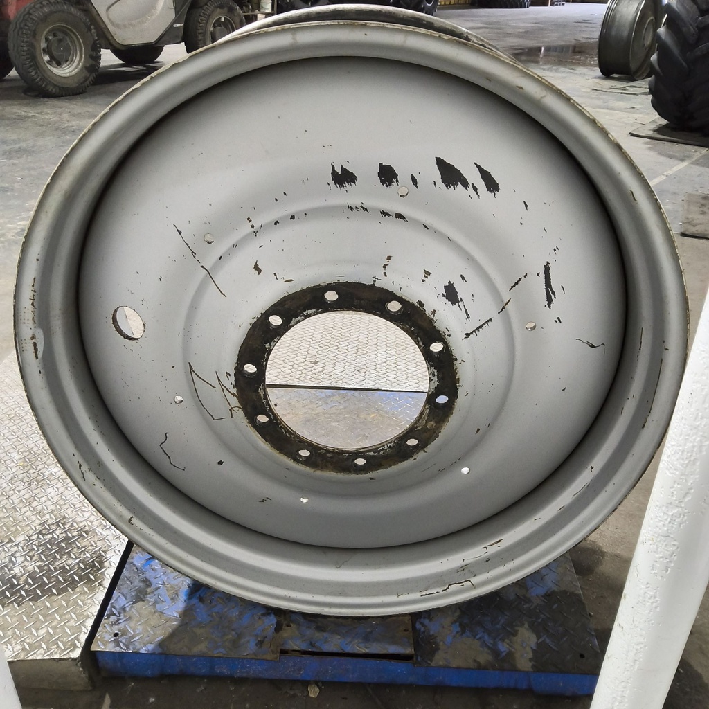 16"W x 42"D, Case IH Silver Mist 10-Hole Formed Plate , -9" Offset