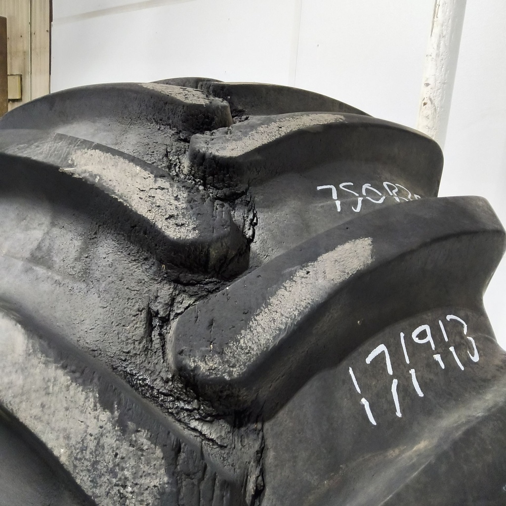 750/65R26 Alliance 360 Super Power Drive R-1 166A8 80%
