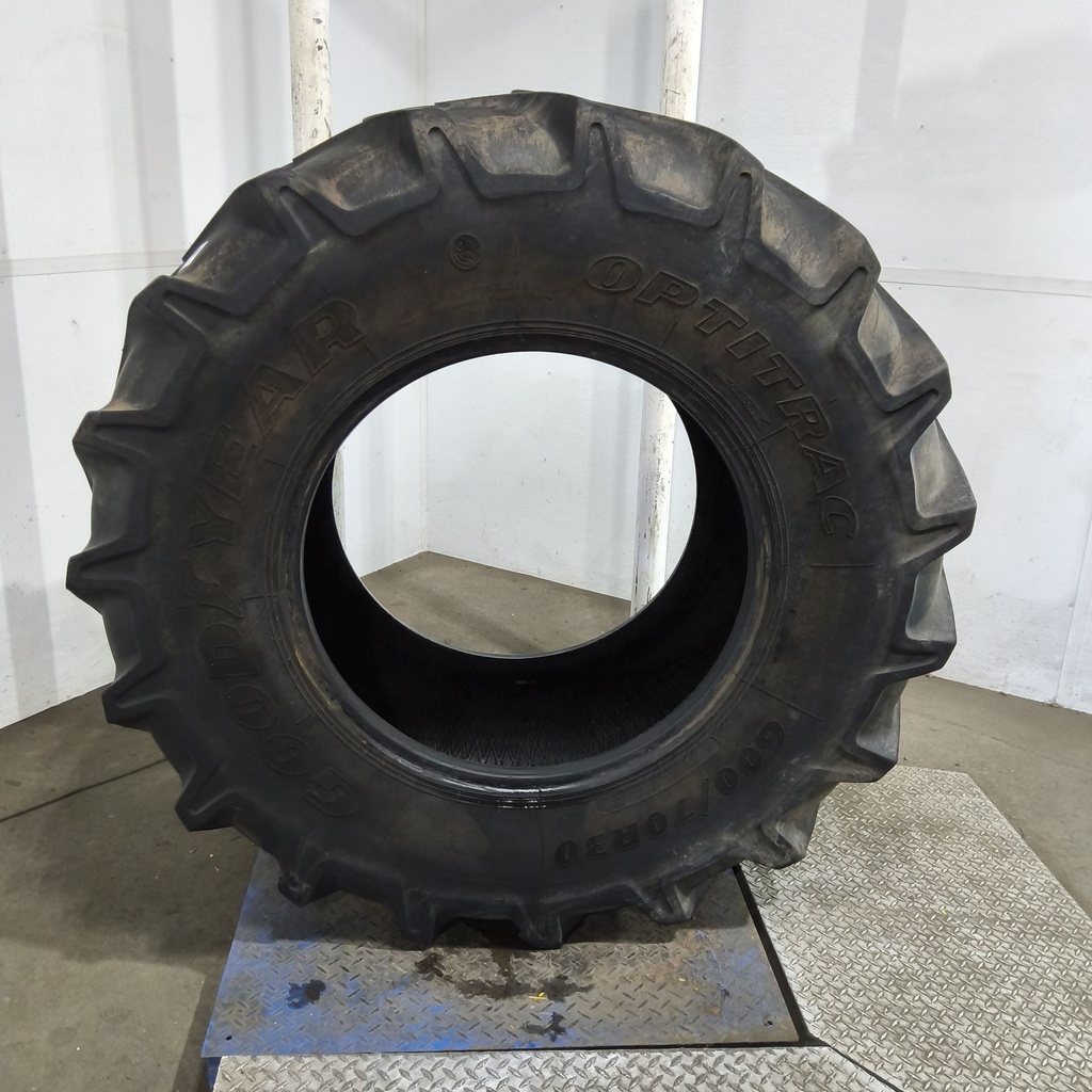 600/70R30 Goodyear Farm Optitrac R-1W 152D 35%