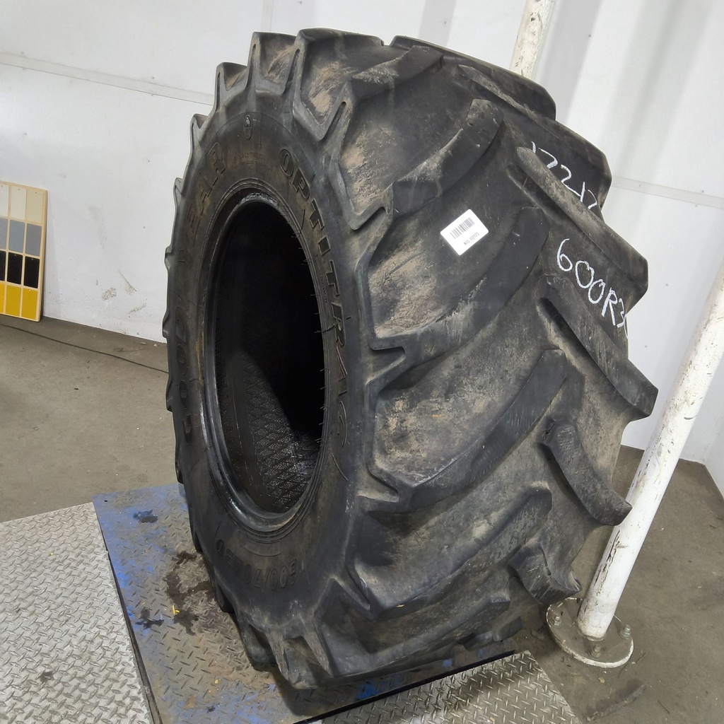 600/70R30 Goodyear Farm Optitrac R-1W 152D 35%