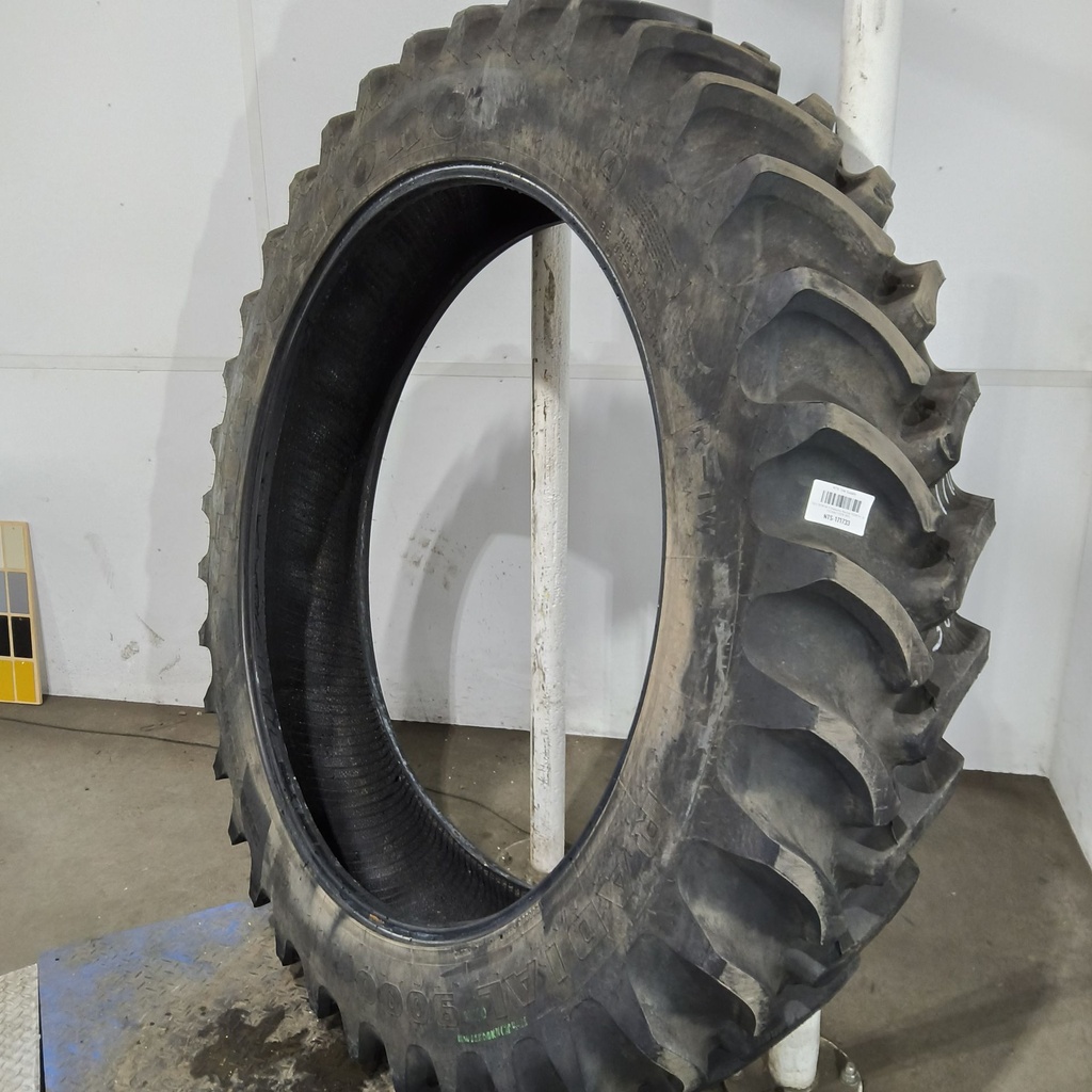 380/90R54 Firestone Radial 9000 R-1W 152A8/152B 95%