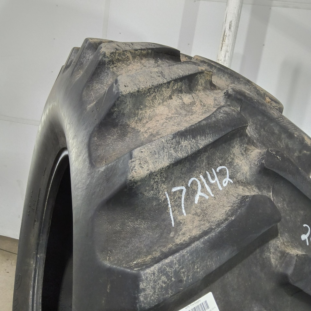 24.5-32 Firestone Super All Traction 23 R-1 F (12 Ply), 85%