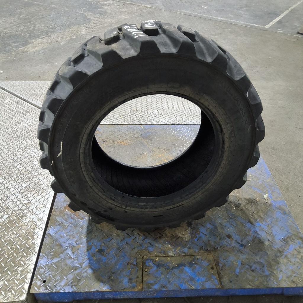 10-16.5 Galaxy XD2010 R-4 C (6 Ply), 90%