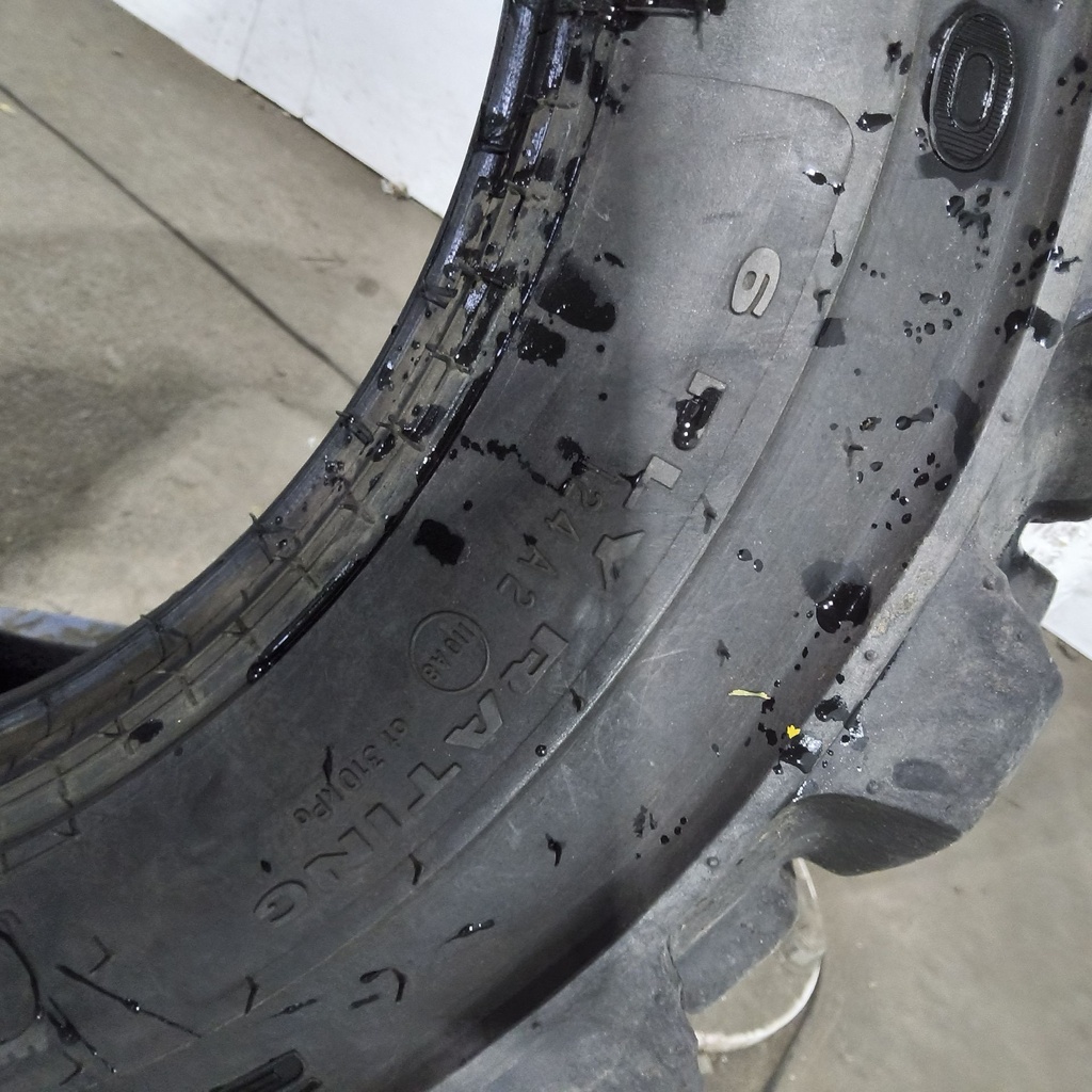 10-16.5 Galaxy XD2010 R-4 C (6 Ply), 90%