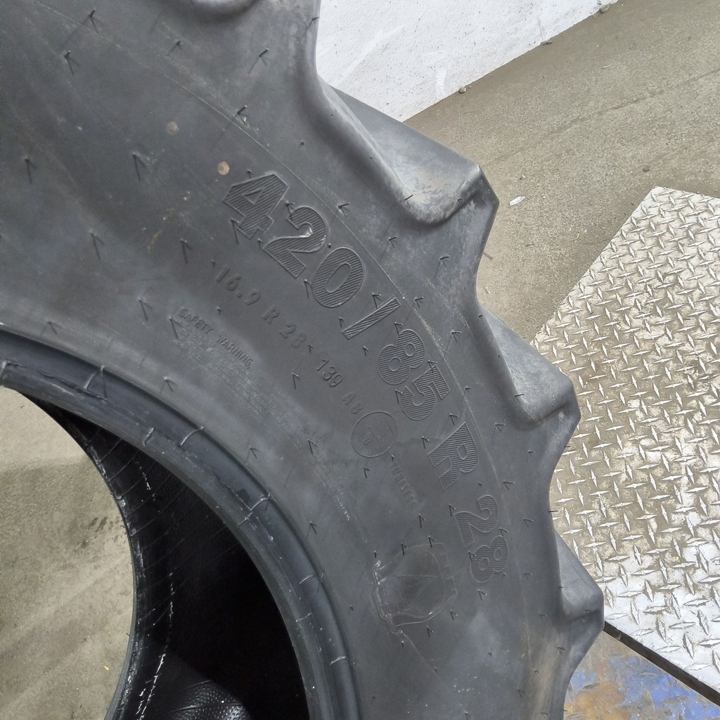 420/85R28 Mitas AC85 Radial R-1W 139A8/139B 99%