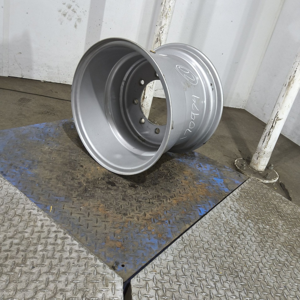 16"W x 20"D, Case IH Silver Mist 8-Hole Flat Plate , -3.5" Offset