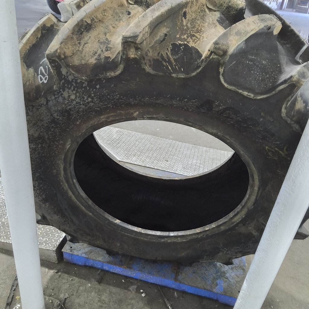 420/85R28 Mitas AC85 Radial R-1W 139A8/139B 99%