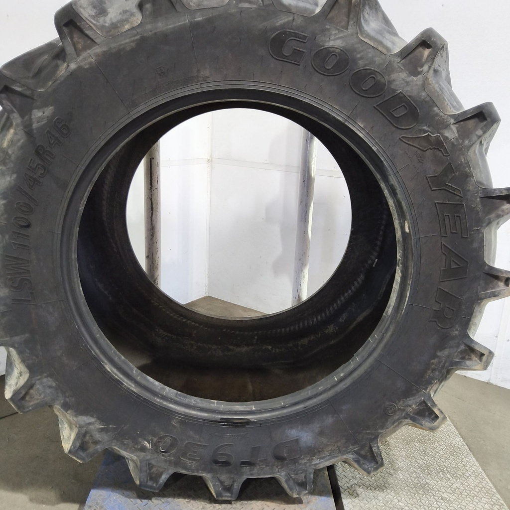LSW1100/45R46 Goodyear Farm DT930 R-1W 181D 99%