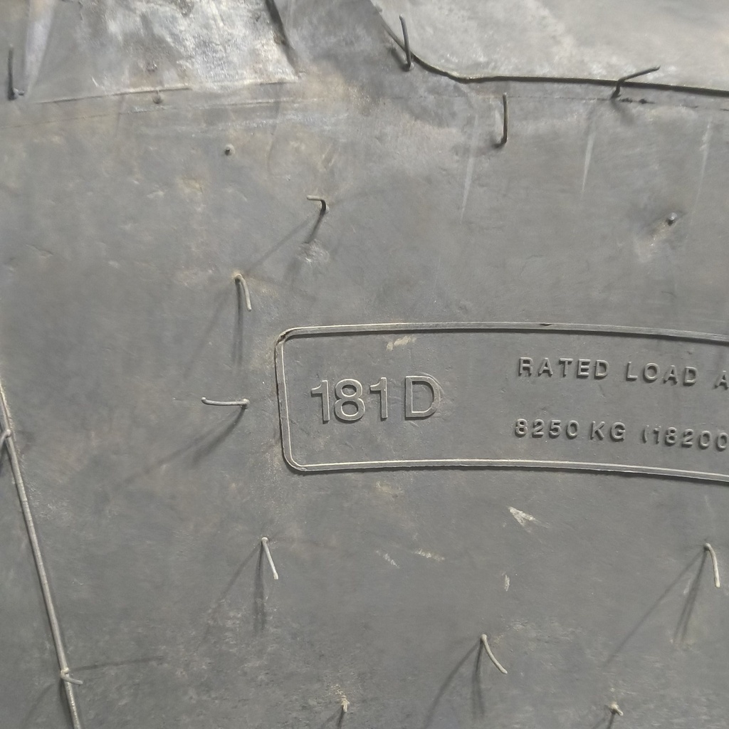 LSW1100/45R46 Goodyear Farm DT930 R-1W 181D 99%