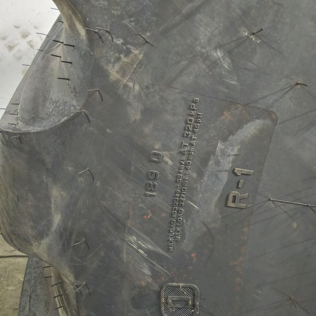 VF750/60R46CFO Trelleborg TM3000 R-1 189D/186E 99%