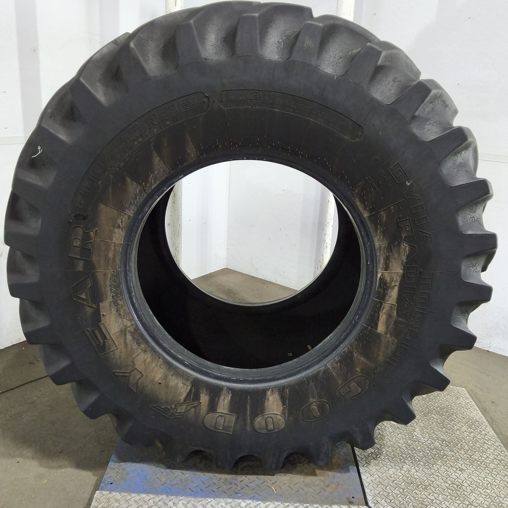 800/65R32 Goodyear Farm Dyna Torque Radial R-1 172A8 80%