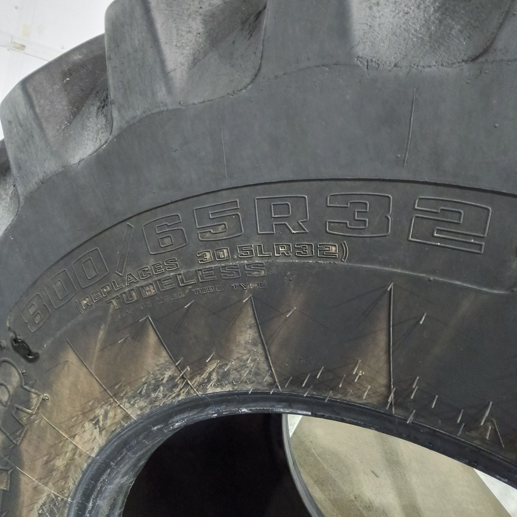800/65R32 Goodyear Farm Dyna Torque Radial R-1 172A8 80%