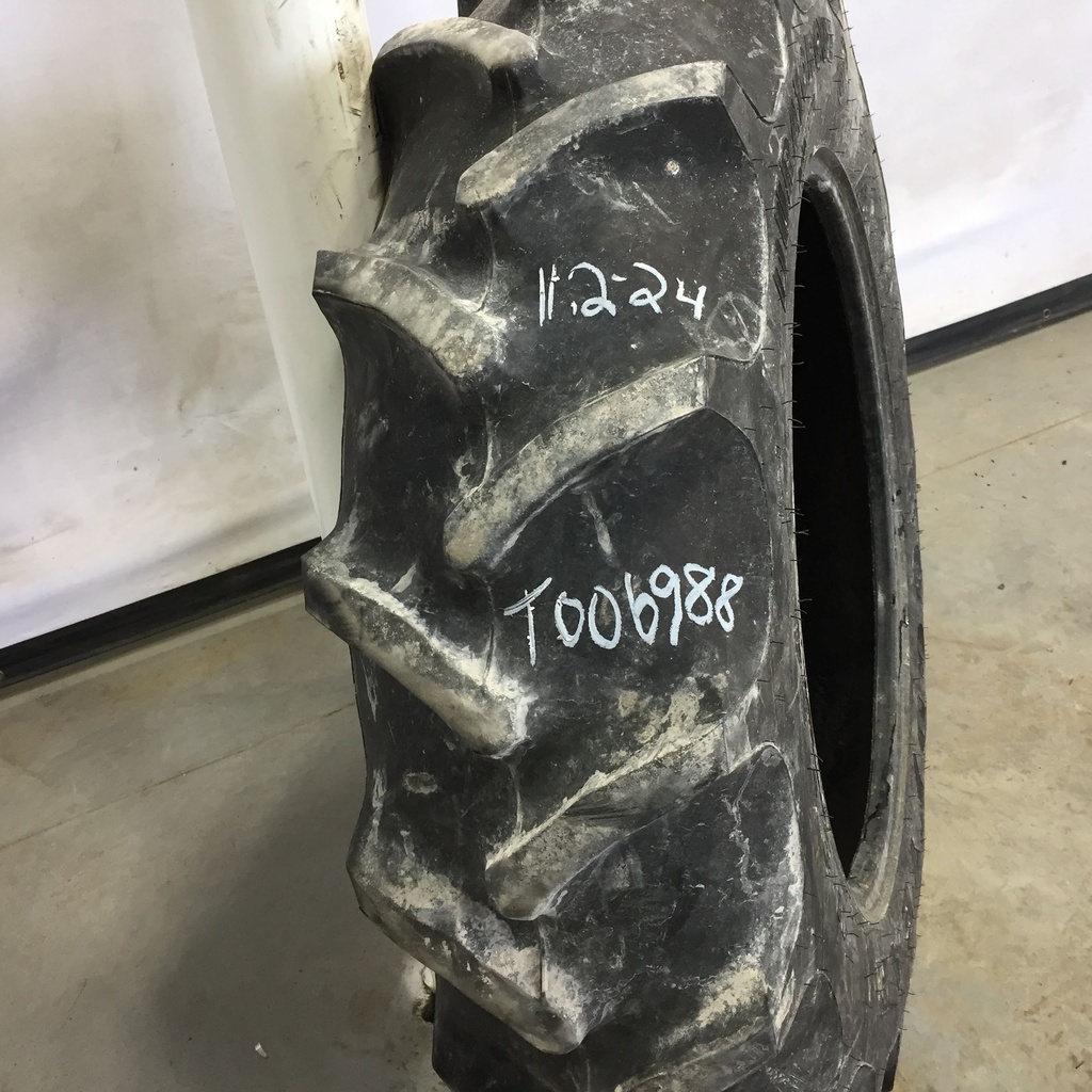 11.2/-24 Goodyear Farm Dura Torque R-1, B (4 Ply) 70%