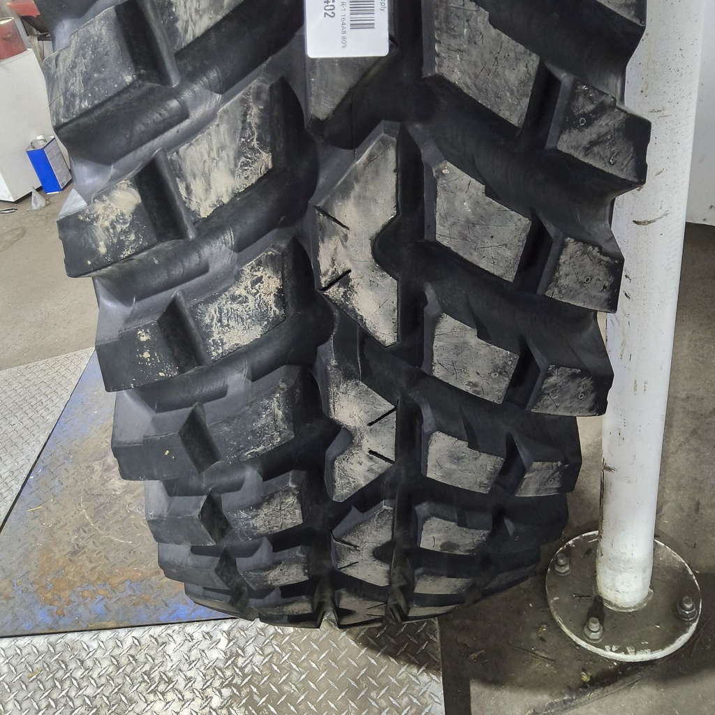 480/80R34 Nokian TRI 2 R-1 164A8 80%