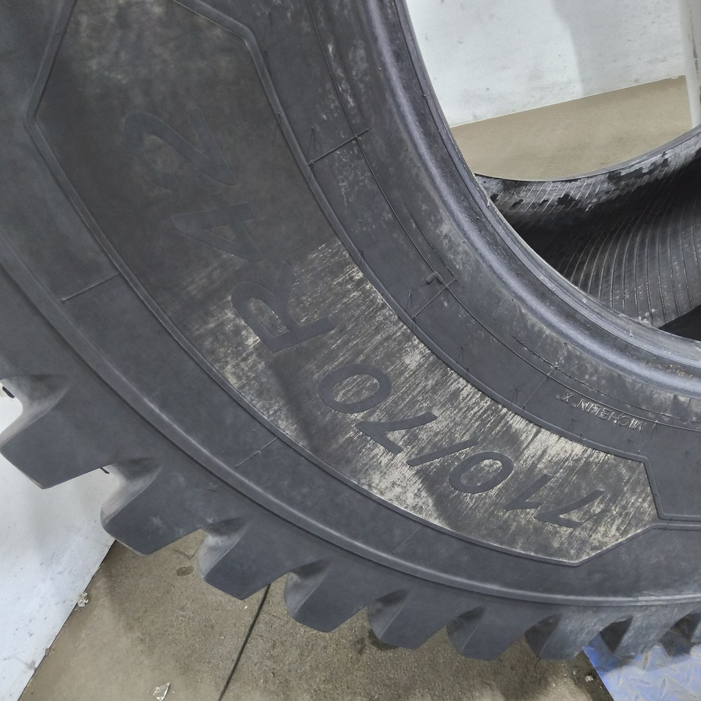710/70R42 Michelin Roadbib R-14 173D 65%
