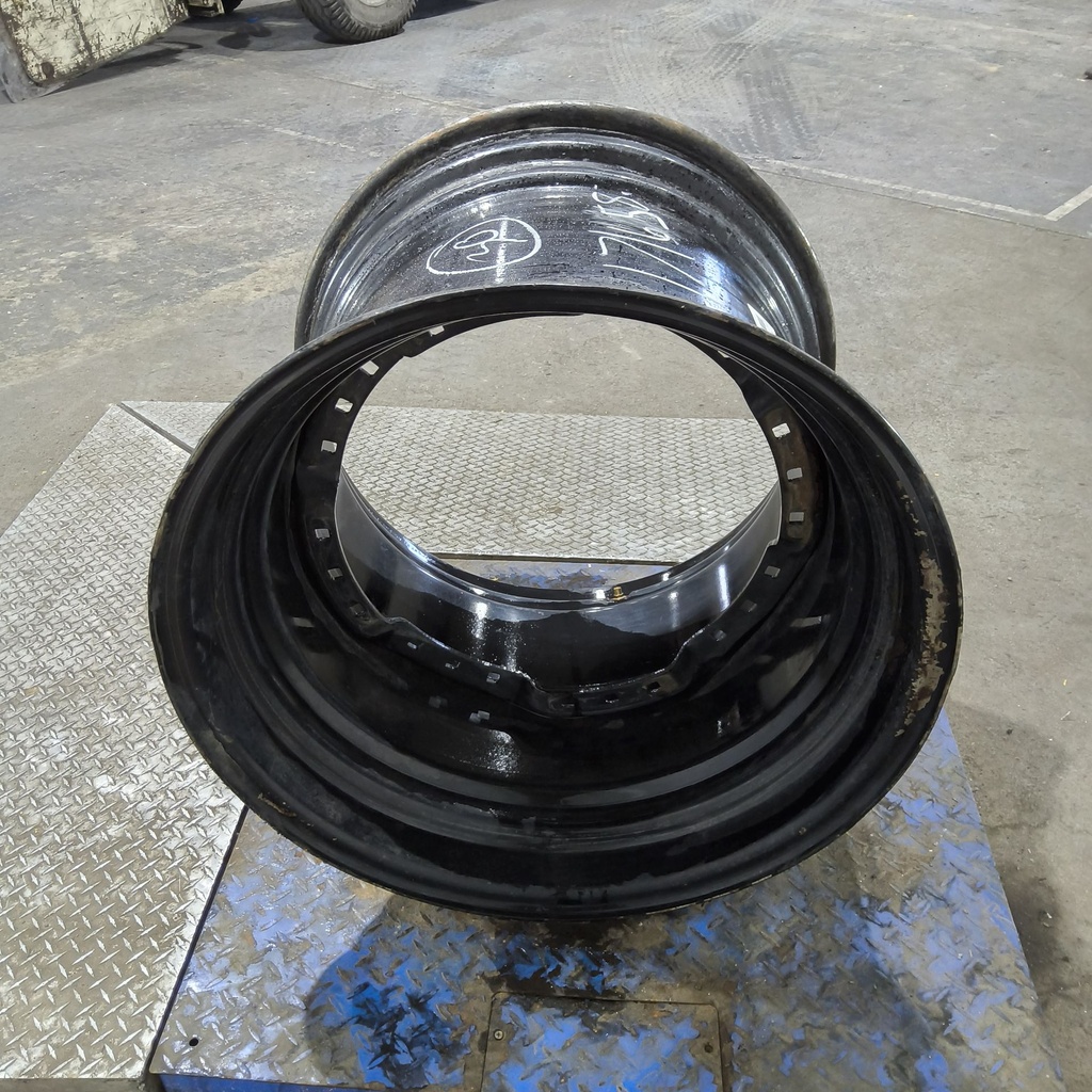 25"W x 30"D, Black 12-Hole Waffle Wheel (Groups of 3 bolts)