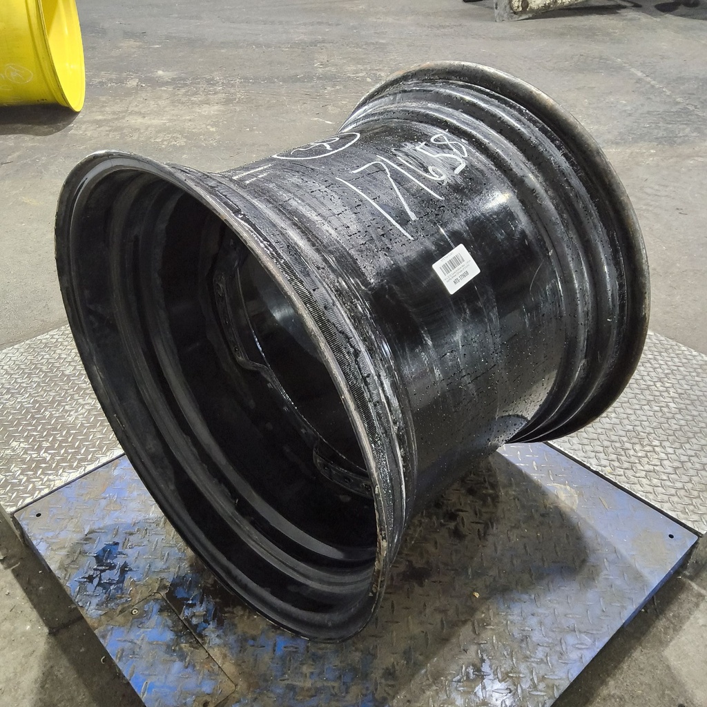 25"W x 30"D, Black 12-Hole Waffle Wheel (Groups of 3 bolts)