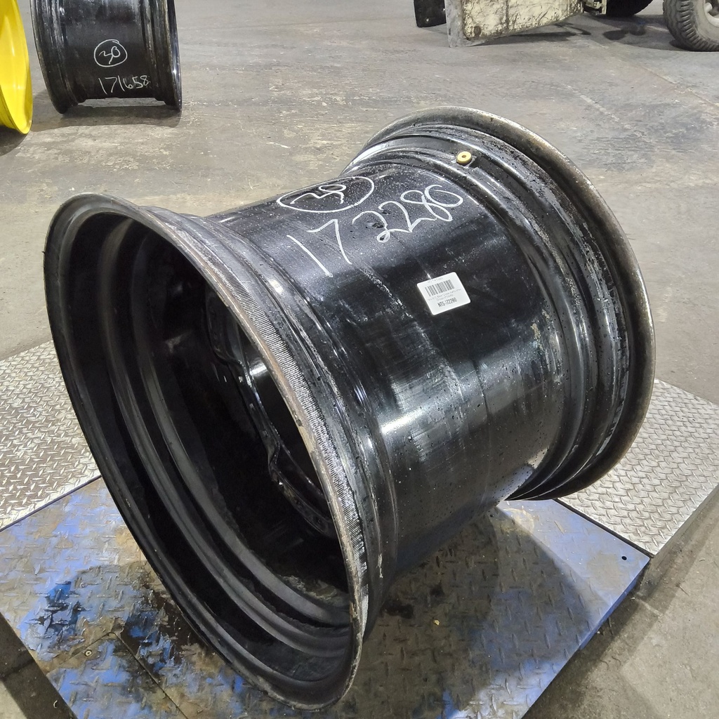 25"W x 30"D, Black 12-Hole Waffle Wheel (Groups of 3 bolts)