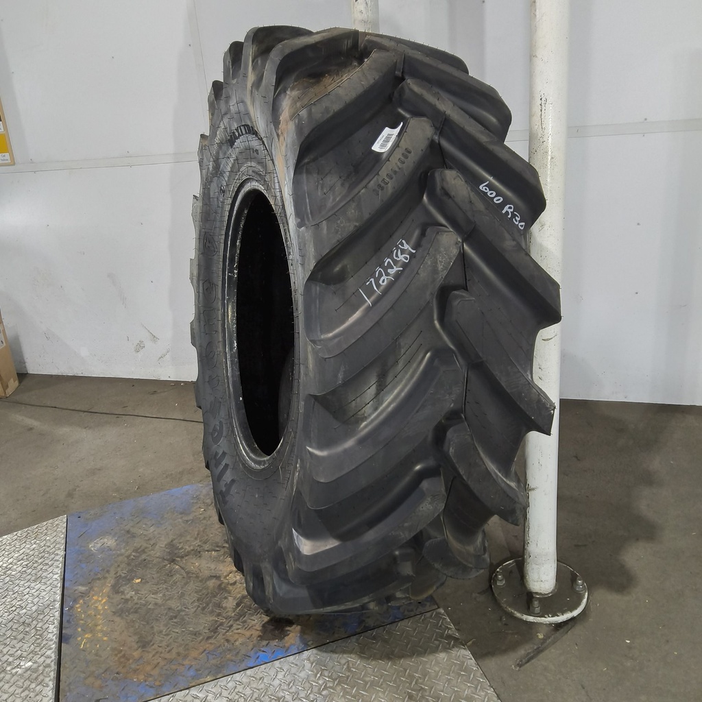 600/70R30 Firestone Maxi Traction R-1W 152D 99%