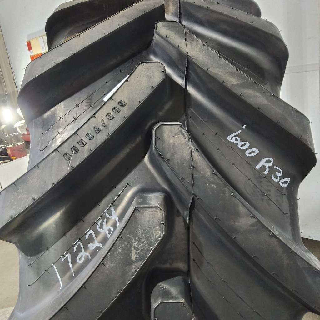 600/70R30 Firestone Maxi Traction R-1W 152D 99%