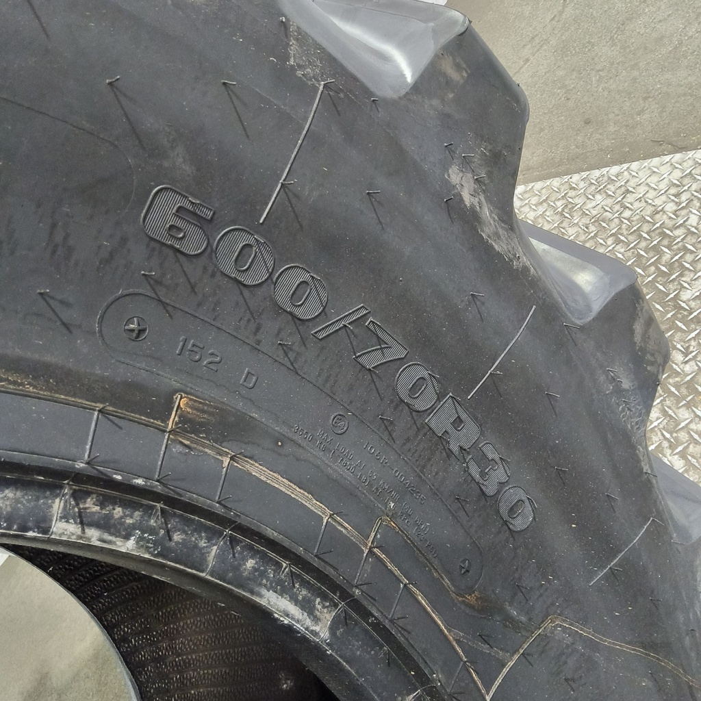 600/70R30 Firestone Maxi Traction R-1W 152D 99%