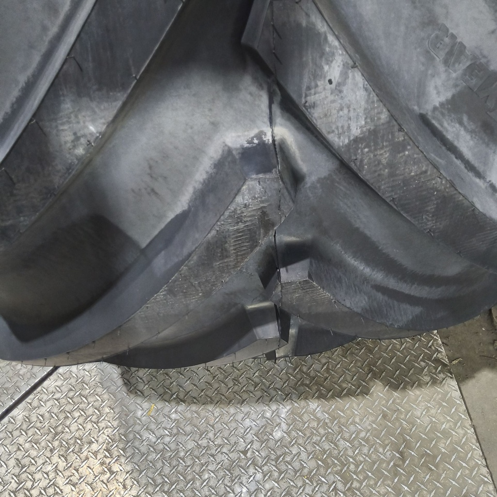 LSW1000/45R32 Goodyear Farm Optitrac R-1W 184D 99%