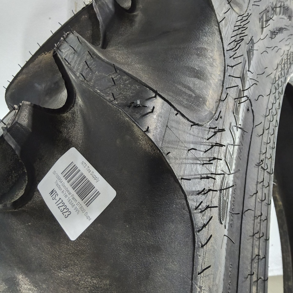 320/105R54 Goodyear Farm DT800 Super Traction R-1W 163A8 99%