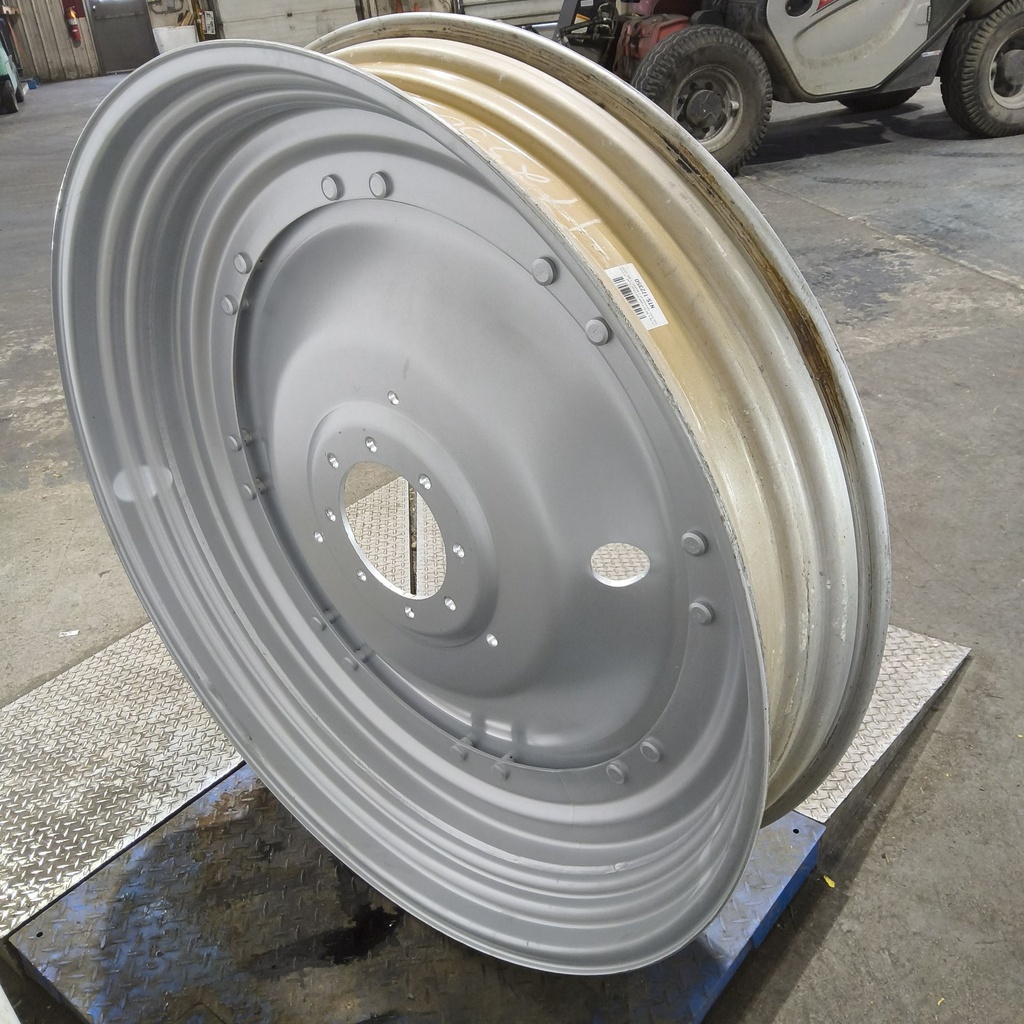 10"W x 50"D, Case IH Silver Mist 16-Hole Stub Disc (groups of 2 bolts) , 1.88" Offset