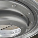 8-Hole Stub Disc Center for 28"-34" Rim, Case IH Silver Mist