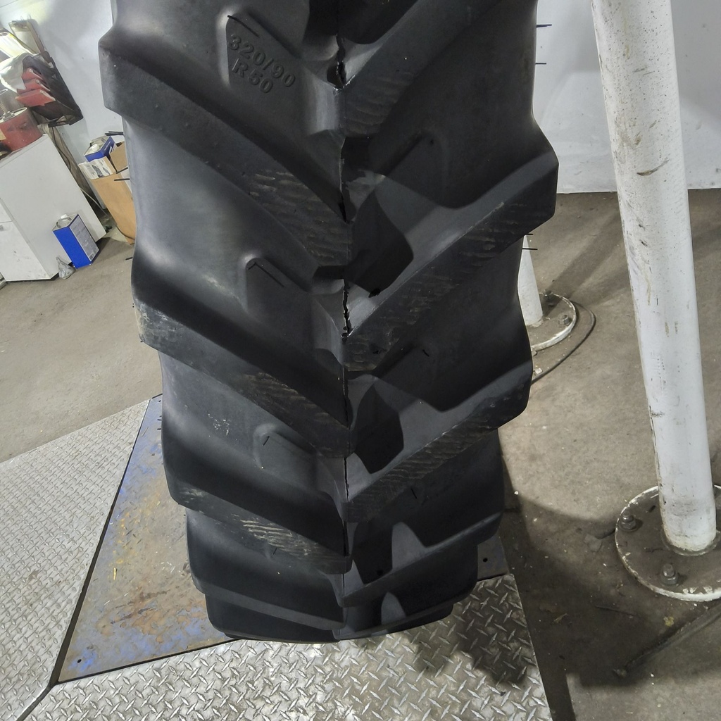 IF320/90R50 Michelin AgriBib Row Crop R-1W 158B 95%