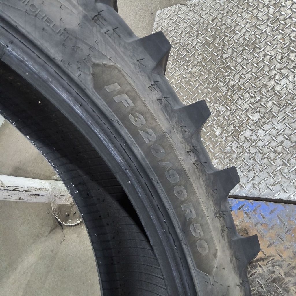 IF320/90R50 Michelin AgriBib Row Crop R-1W 158B 95%