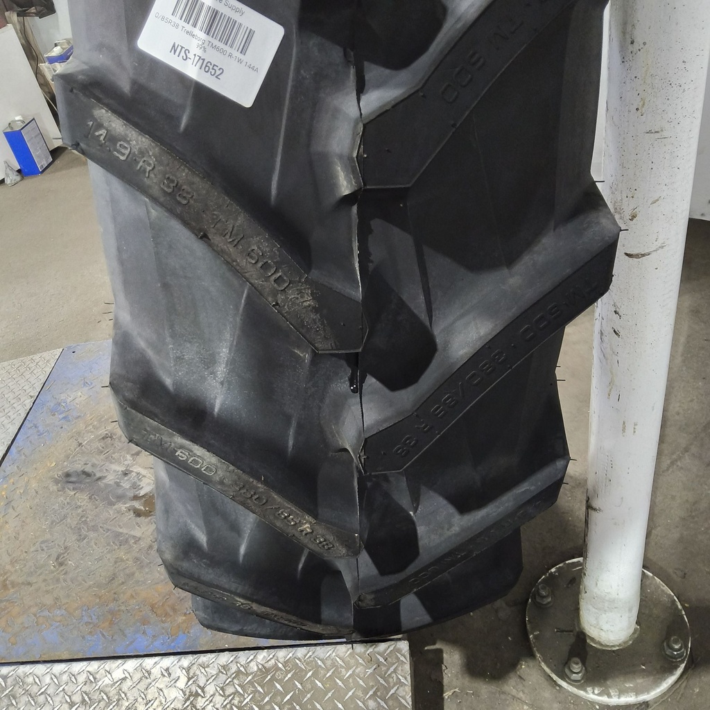 380/85R38 Trelleborg TM600 R-1W 144A8 99%