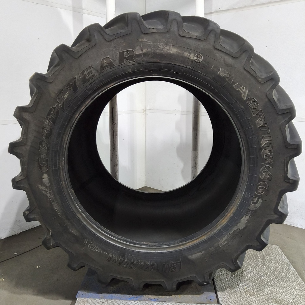 LSW1250/35R46 Goodyear Farm Optitrac R-1W 202D 80%