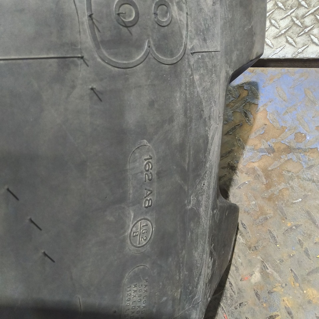 620/70R46 Michelin XM28 R-1W 162A8 90%