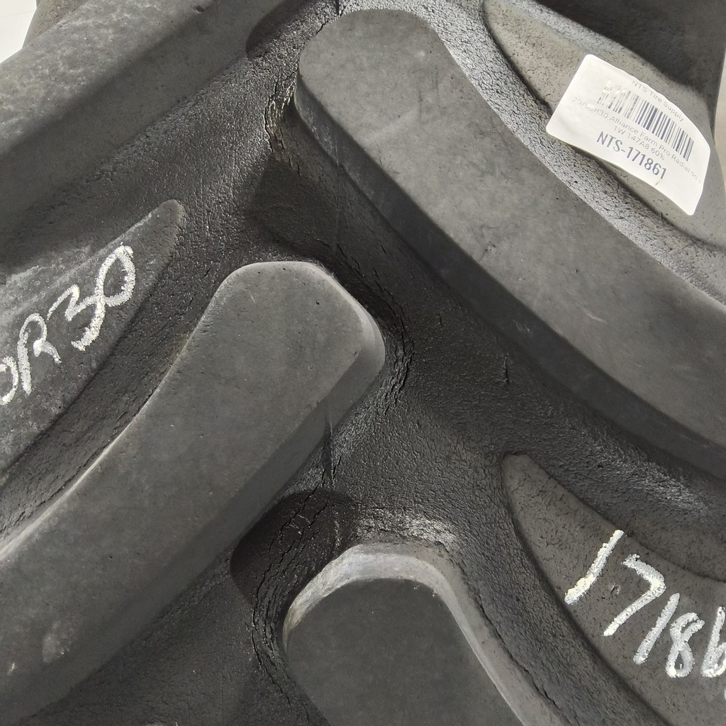 420/90R30 Alliance Farm Pro Radial 90 R-1W 147A8 65%