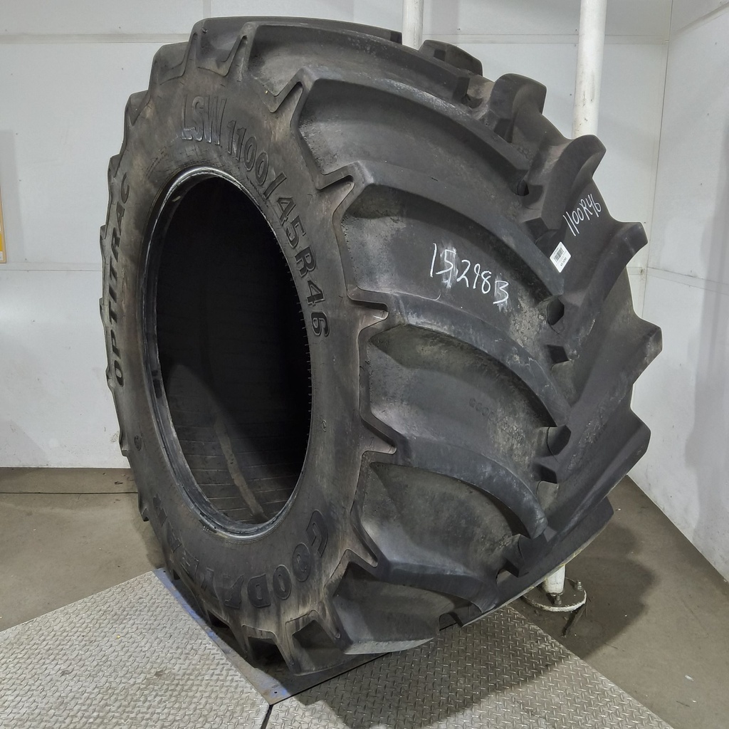 LSW1100/45R46 Goodyear Farm Optitrac R-1W 195D 90%