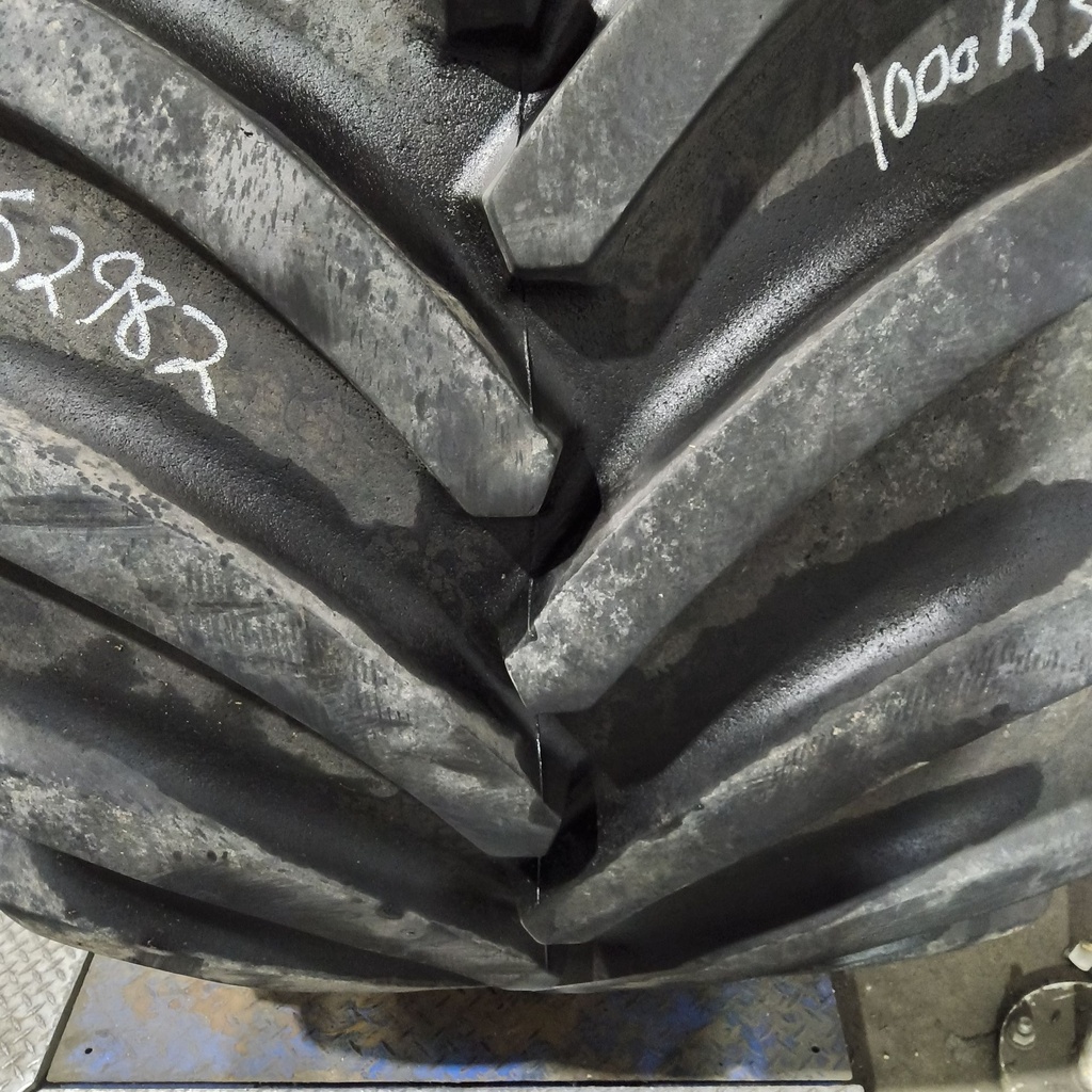 LSW1000/40R32 Goodyear Farm Optitrac R-1W 167D 70%