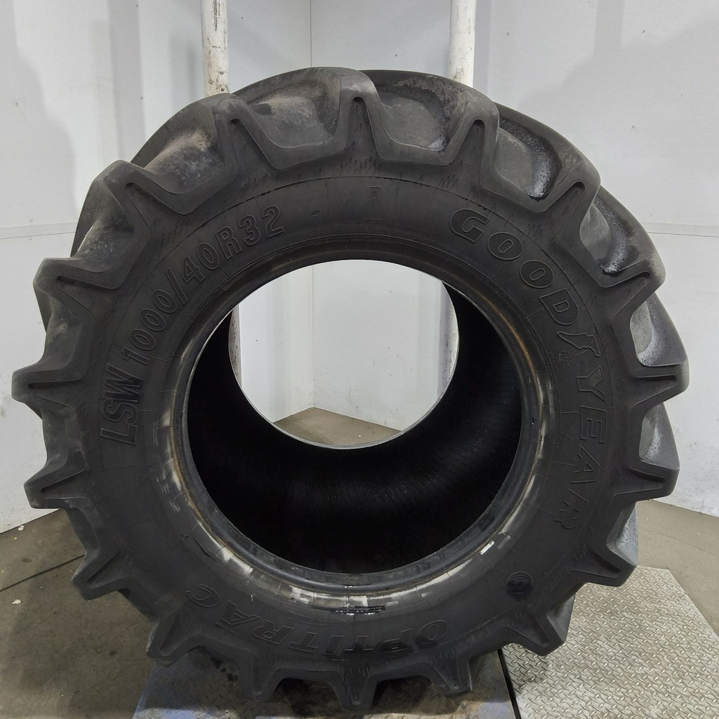 LSW1000/40R32 Goodyear Farm Optitrac R-1W 180D 70%