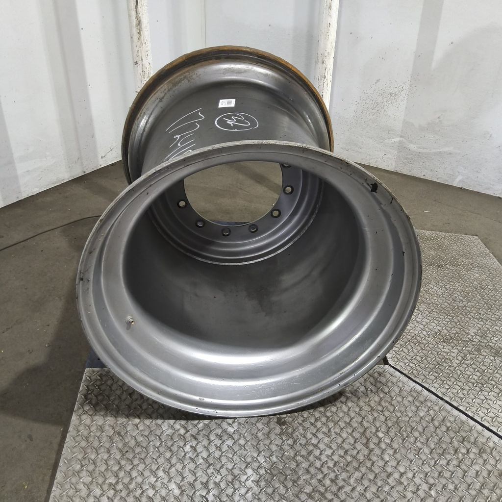 36"W x 32"D, Case IH Silver Mist 12-Hole Formed Plate , -10.12" Offset