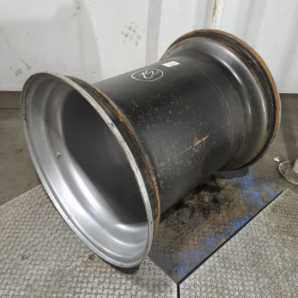 36"W x 32"D, Case IH Silver Mist 12-Hole Formed Plate , -10.12" Offset