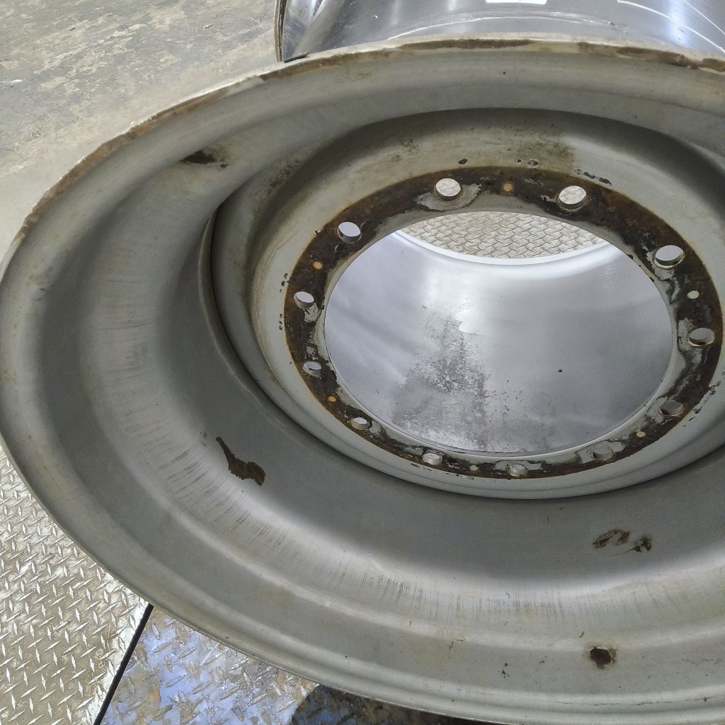 36"W x 32"D, Case IH Silver Mist 12-Hole Formed Plate , -10.12" Offset