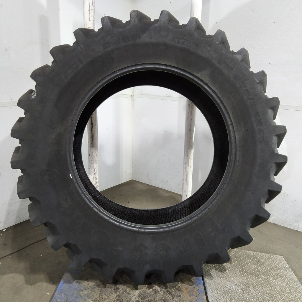 VF520/85R42CFO Firestone Radial Deep Tread 23 CFO R-1W 177B 95%