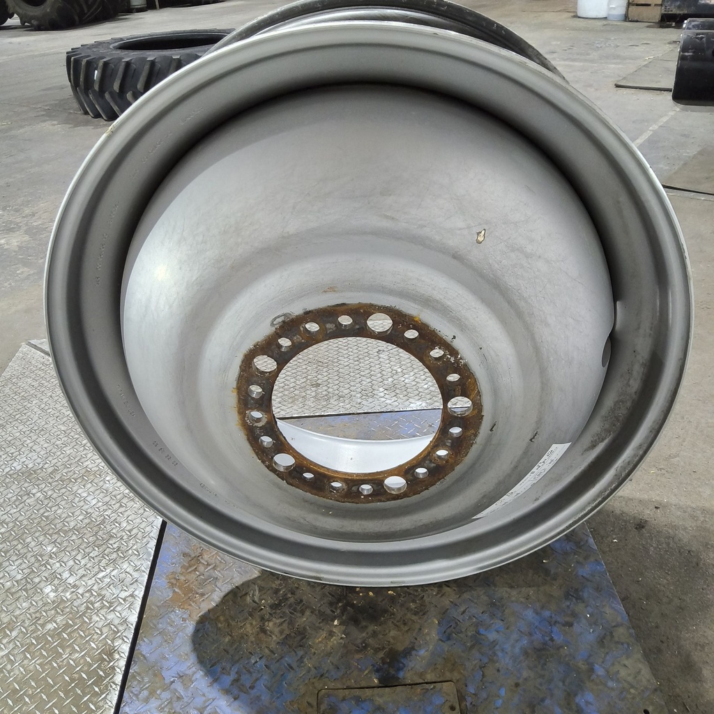 18"W x 42"D, Case IH Silver Mist 20-Hole Dolly Dual , -14.88" Offset