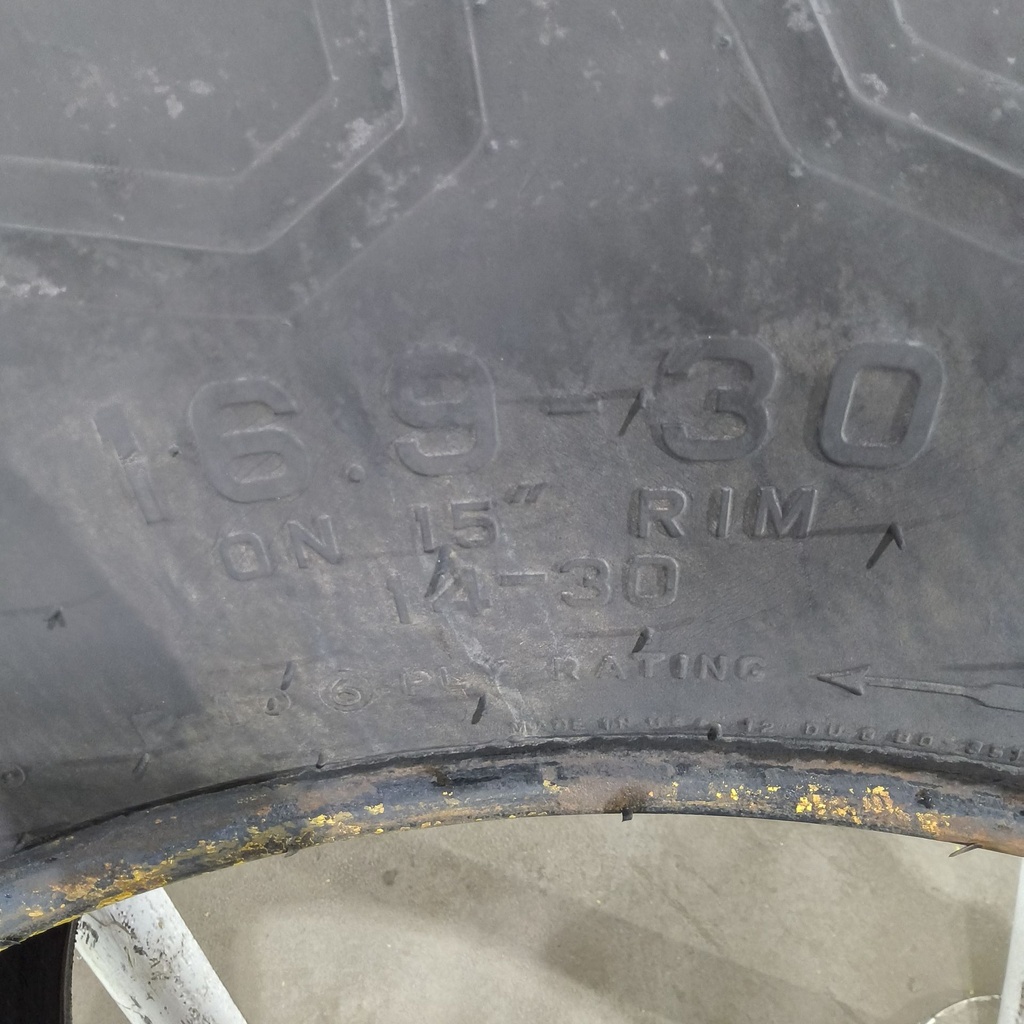 16.9-30 Firestone Traction Field & Road R-1 C (6 Ply), 70%