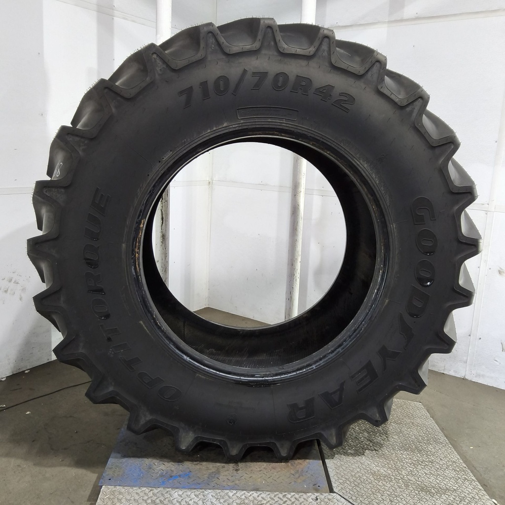710/70R42 Goodyear Farm OptiTorque R-1 179D 99%