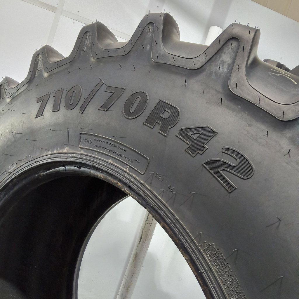710/70R42 Goodyear Farm OptiTorque R-1 179D 99%