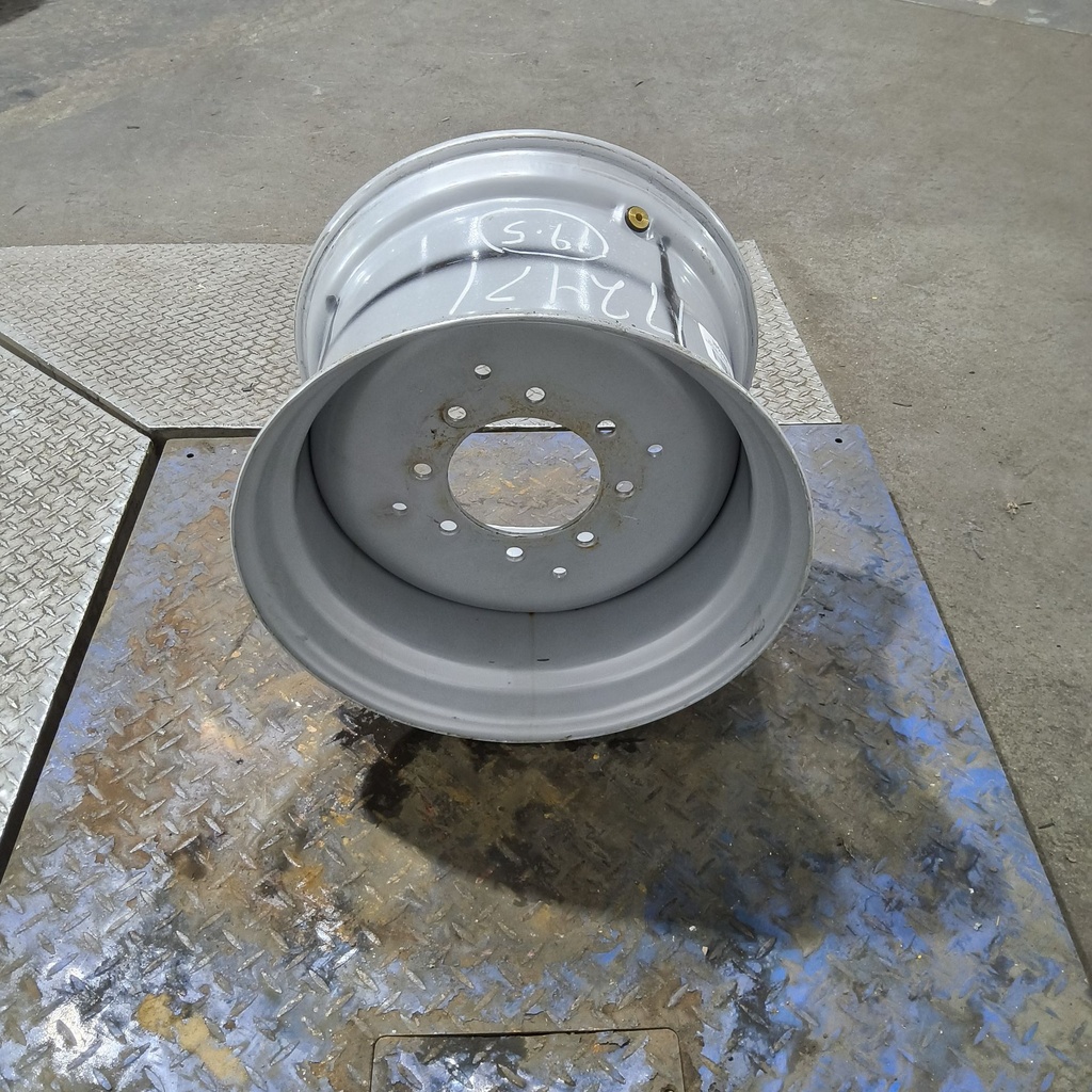 12.25"W x 19.5"D, Case IH Silver Mist 8-Hole Formed Plate , -1.5" Offset
