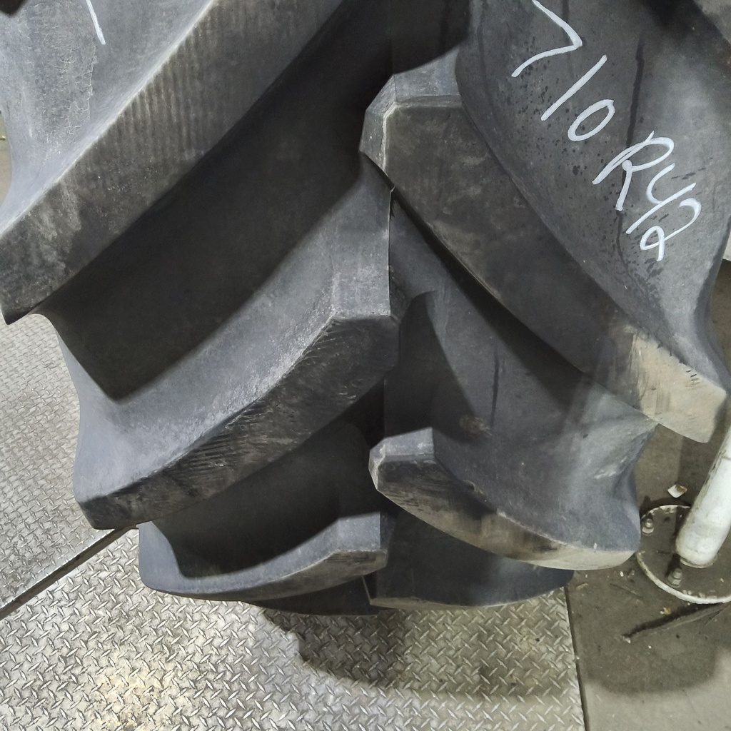 VF710/70R42 Michelin AxioBib 2 R-1W 182D 95%